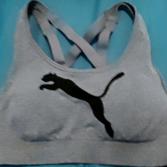 M like new gray Puma sports bra - Picture 1 of 5